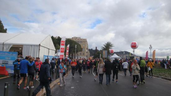 Au total 8000 participants !